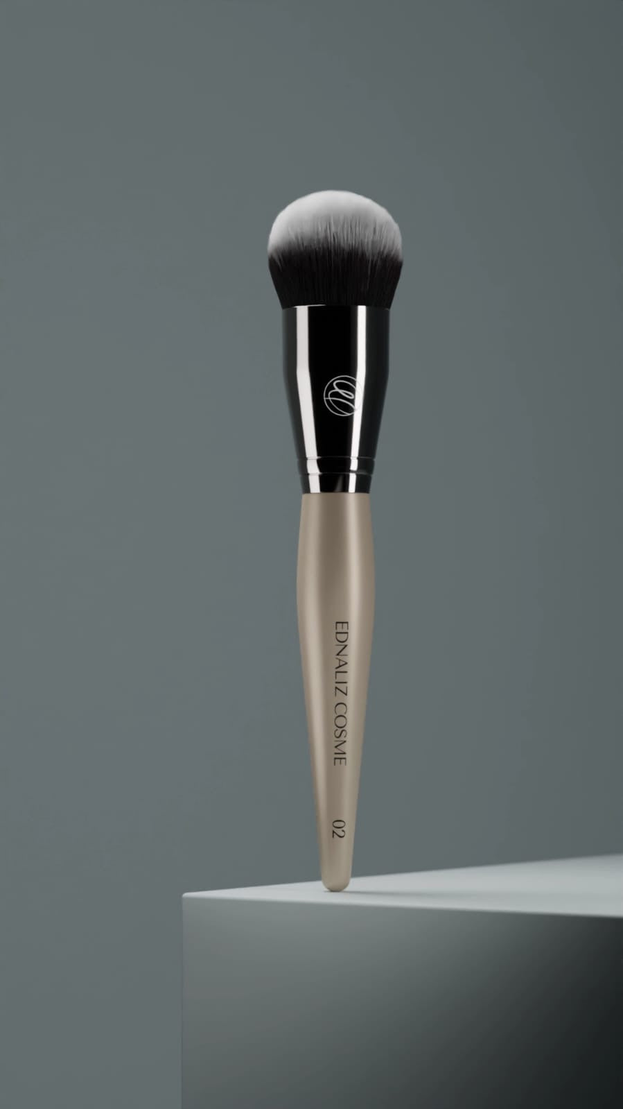 FOUNDATION BUFFING BRUSH 02